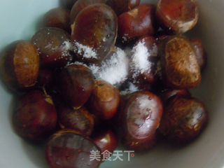 金黄色的秋天————蜂蜜烤板栗的做法步骤:3