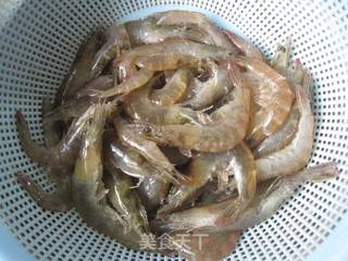 豆瓣酱炒虾的做法步骤:3