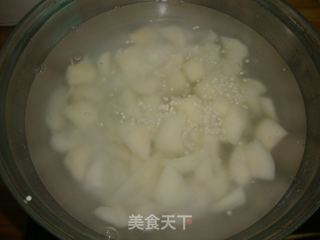 【西米雪梨糖水】的做法步骤：5