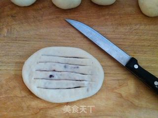 豆沙花卷面包的做法步骤:8