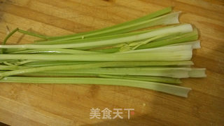 芹菜腰果的做法步骤:3