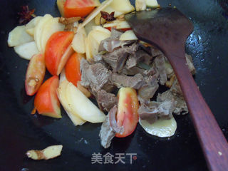 金花色的秋天-----土豆西红柿炖牛腩的做法步骤:7