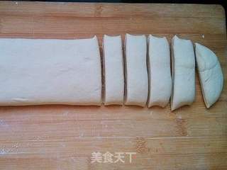 快速自制油条的做法步骤:5