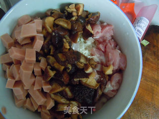 【糯米灌肠】--米饭也可以很美味的做法步骤:4