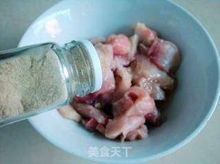酸菜鱼的做法步骤:2