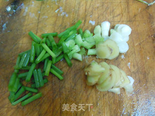 【青椒鱿鱼圈】的做法步骤:3