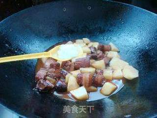 土豆烧肉的做法步骤：9