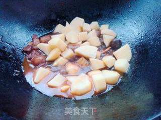 土豆烧肉的做法步骤：8