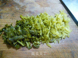咸菜花蛤汤的做法步骤：5