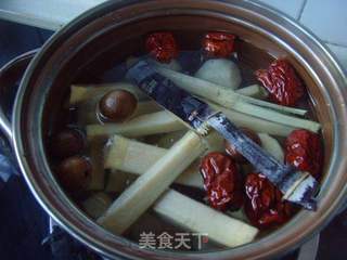 生津止渴---甘蔗马蹄水的做法步骤:2