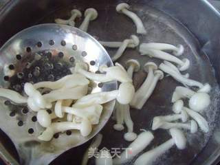 清甜鲜美---毛豆烩丝瓜的做法步骤:2