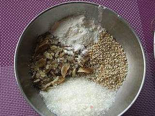 核桃柿子饼的做法步骤:5