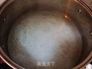 【鸡丁米线】---独特的鸡丁米线米粉的做法步骤:9
