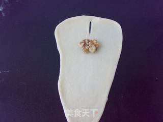 核桃牛角包的做法步骤:8