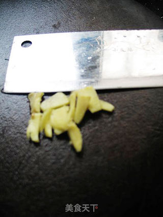比煲仔饭还要好吃的懒人排骨饭的做法步骤:2