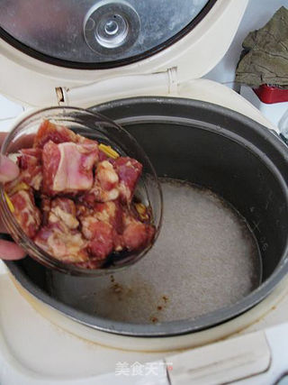 比煲仔饭还要好吃的懒人排骨饭的做法步骤:9