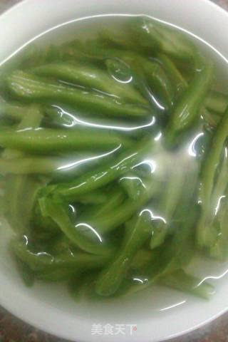 刀豆干炒肉片的做法步骤:2