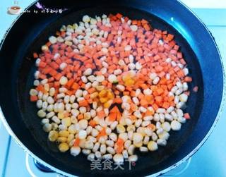 儿童创意菜谱----花朵炒饭的做法步骤：4