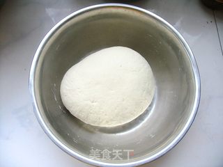 【教你做最简单的花卷】酷爱这一种特别的味道——椒叶小花卷的做法步骤:2