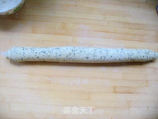 【教你做最简单的花卷】酷爱这一种特别的味道——椒叶小花卷的做法步骤：10