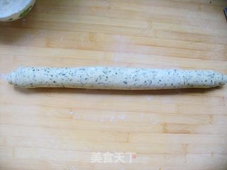 【教你做最简单的花卷】酷爱这一种特别的味道——椒叶小花卷的做法步骤:10