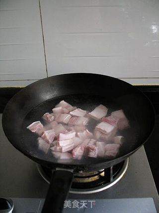 酱香五花肉----简单易做的电饭煲煎肉的做法步骤:6