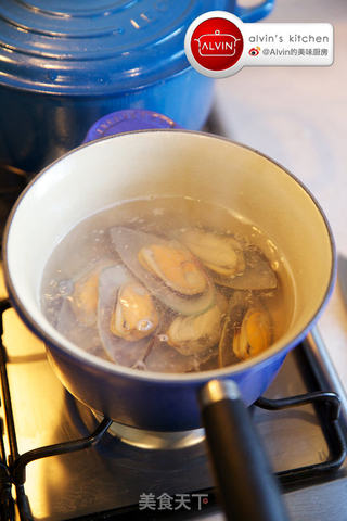 青口贝配黄油味增酱和蕃茄沙沙的做法步骤:6