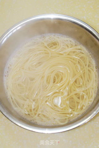 西式家常风味----海鲜意大利面的做法步骤:7