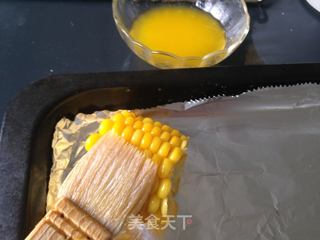 【香烤玉米】的做法步骤:5