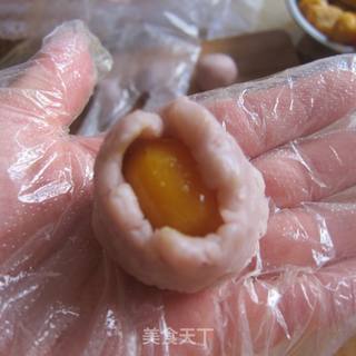 香芋蛋黄酥的做法步骤:8