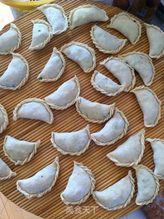 韭菜豆干水饺的做法步骤:15