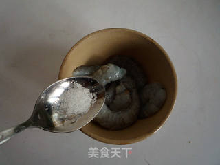 虾仁滑蛋的做法步骤:2