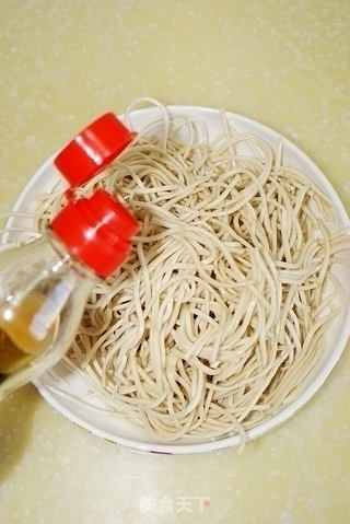 简单美味的家常炒面的做法步骤:6