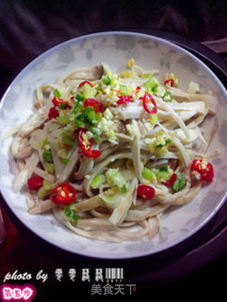 手撕杏鲍菇——健康快手菜的做法步骤:5
