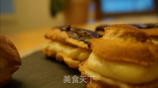 经典法式泡芙(另外还有闪电泡芙和修女泡芙蛋糕)的做法步骤:10