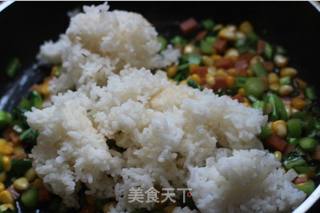 火腿肠炒饭的做法步骤:7