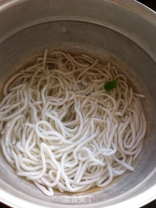 私家酸辣土豆粉的做法步骤:7