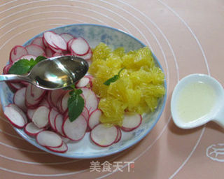 香橙拌樱桃小萝卜的做法步骤:4
