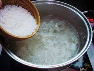 银耳雪梨粥的做法步骤:5