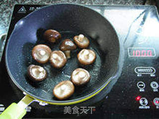【香菇菜心】--- 简单的食材、鲜美的味道的做法步骤:4