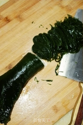 夏虫冬藻养生菜-----肉丝炒小海带的做法步骤:4