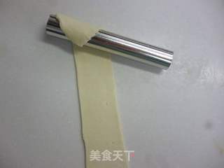 简单又美味的千层酥奶黄卷的做法步骤:2