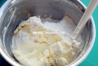 奶酪香包--让你爱不释手的做法步骤:2
