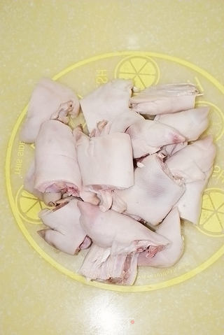 秋冬滋补美容菜-----老妈蹄花的做法步骤:4