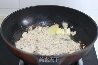 酸豆角炒肉末的做法步骤：5