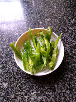 茭白炒肉丝的做法步骤:2