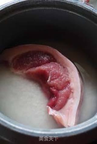 蒜泥白切肉的做法步骤:2