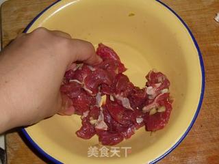 韩式牛肉海带汤的做法步骤:4