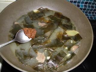 韩式牛肉海带汤的做法步骤:7