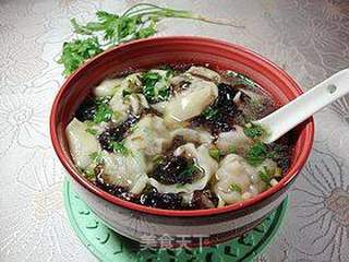 鲜香味美-------【芫荽鲜肉馄饨】的做法步骤:14